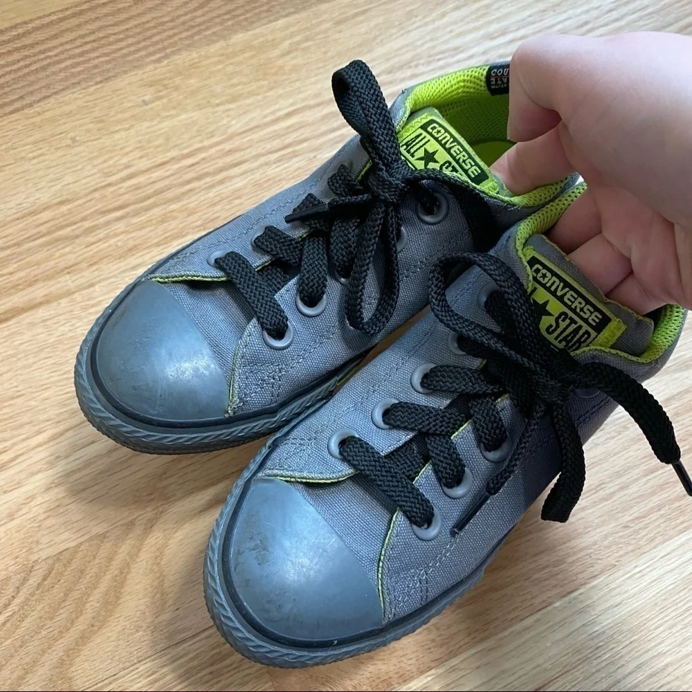 Converse low top